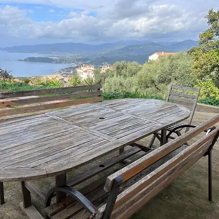 Maison De Vue * Calcatoggio (Corsica)